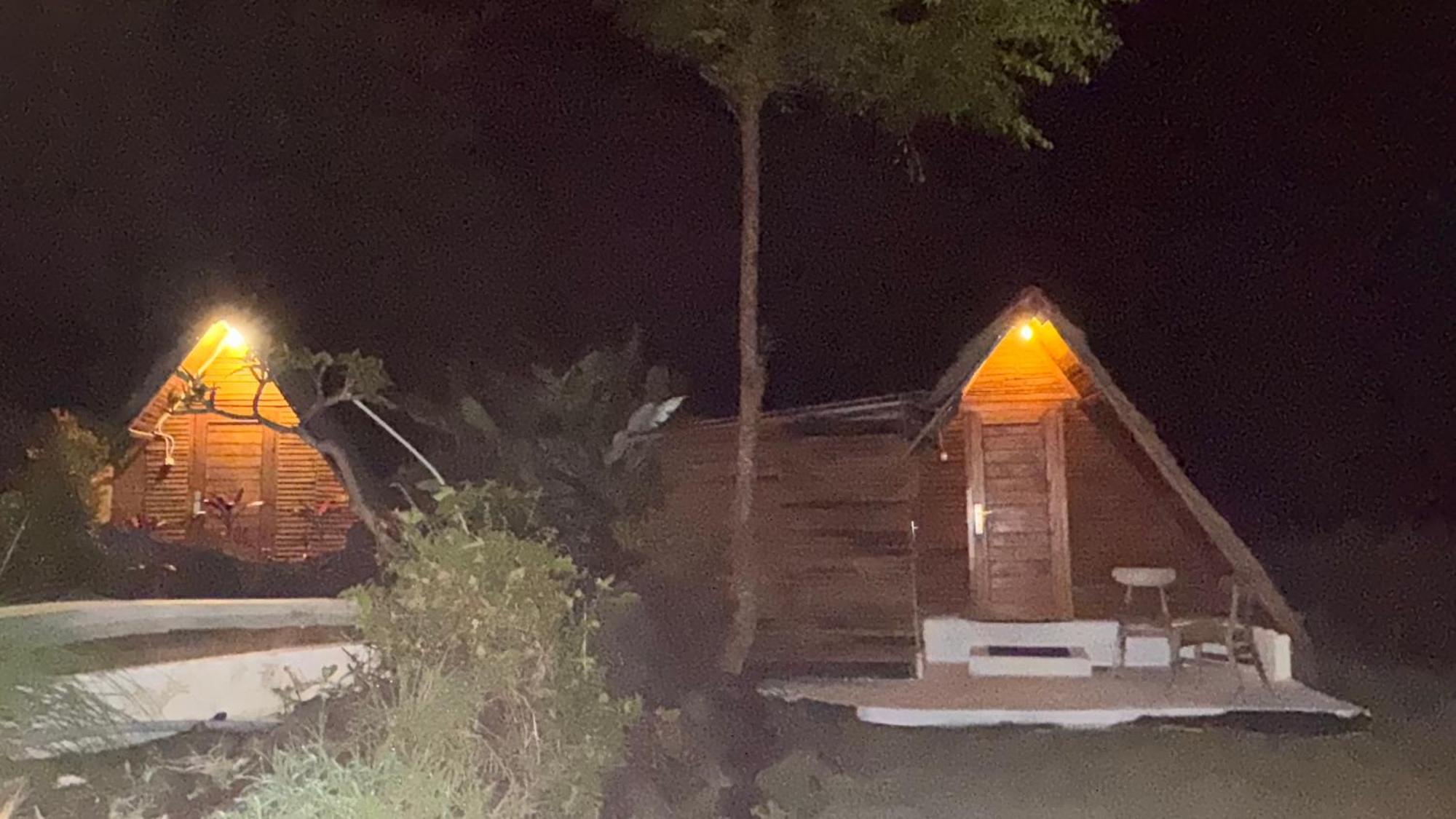 Triangular House And Hot Spring Hotel Kubupenlokan Екстериор снимка